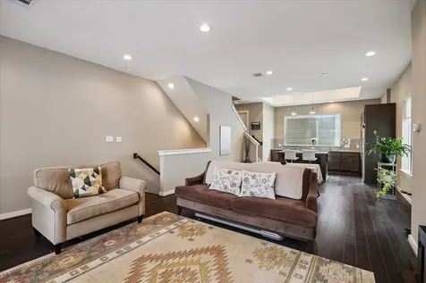 1917 Shearn Street Houston TX 77007