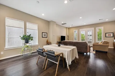 1917 Shearn Street Houston TX 77007