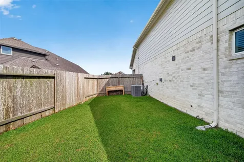 23310 Zinfandel Drive Alvin TX 77511