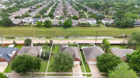 2718 Hazy Creek Drive Houston TX 77084