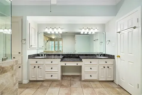 106 River Oaks Drive Baytown TX 77523