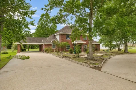 106 River Oaks Drive Baytown TX 77523