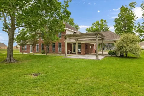 106 River Oaks Drive Baytown TX 77523