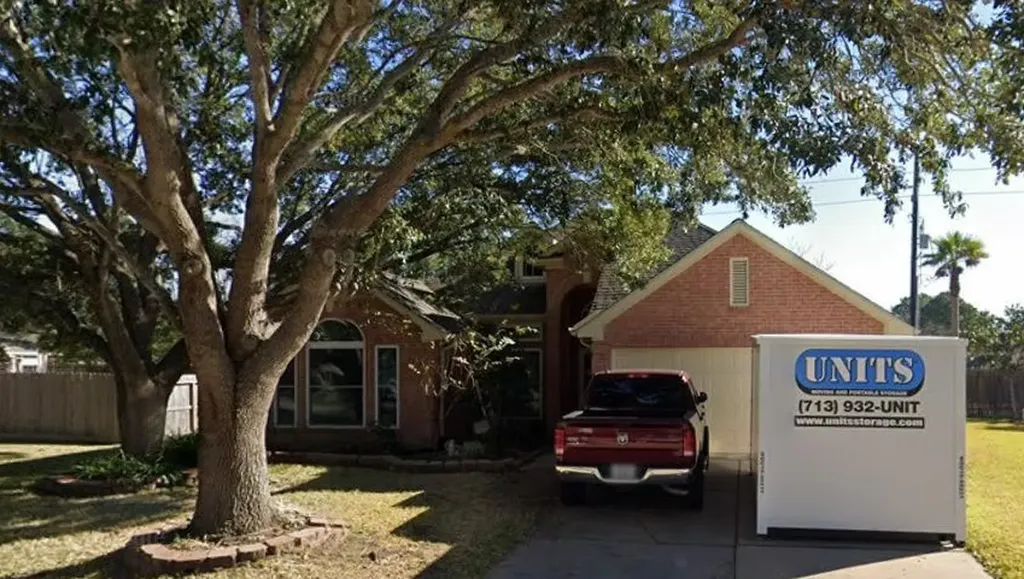16823 Pheasant Ridge Drive Sugar Land TX 77498