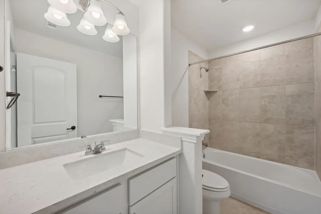 2013 Flametree Avenue New Braunfels TX 78132