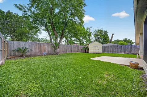 5926 Birdwood Road Houston TX 77074
