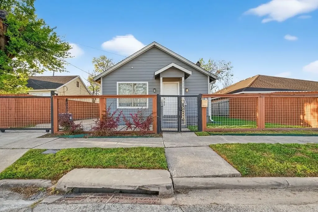 4520 Sharon Street Houston TX 77020