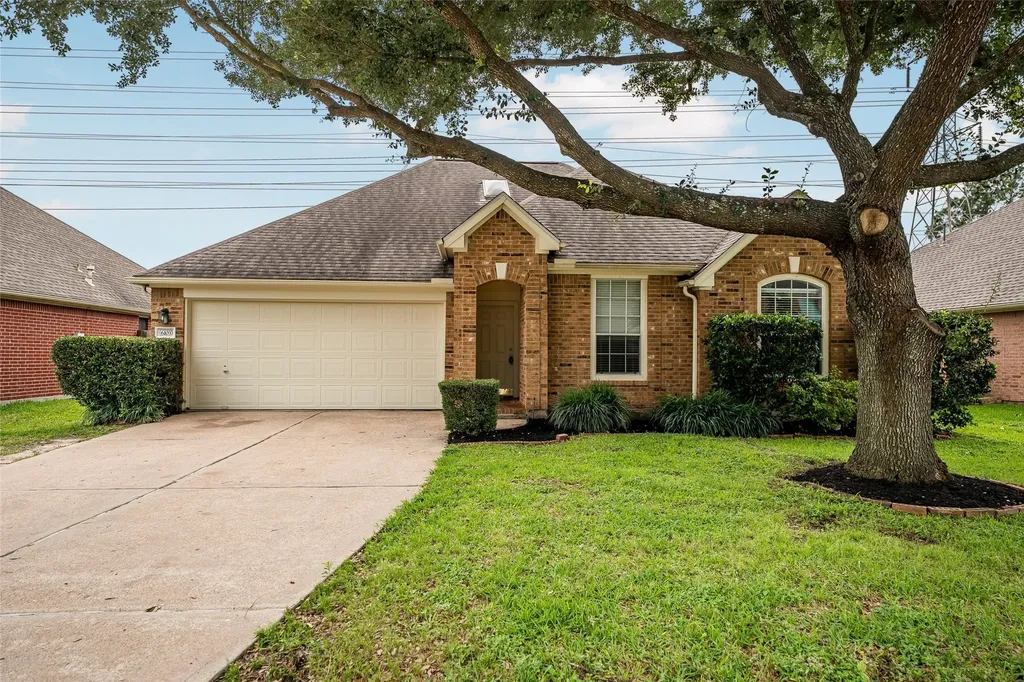6103 Branch Lake Drive Houston TX 77066