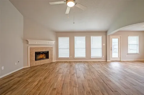 6103 Branch Lake Drive Houston TX 77066