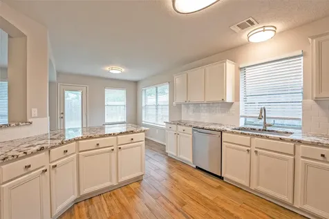 6103 Branch Lake Drive Houston TX 77066