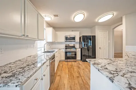 6103 Branch Lake Drive Houston TX 77066
