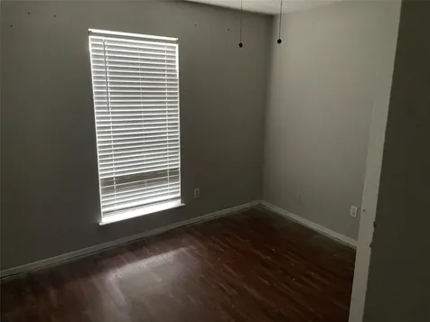 1026 W Brompton Drive W Pearland TX 77584