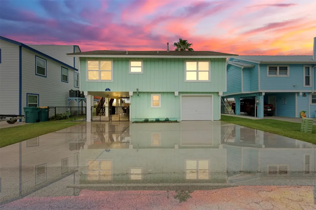 2 S Sandpiper Street La Marque TX 77568