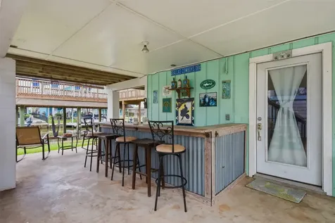2 S Sandpiper Street La Marque TX 77568