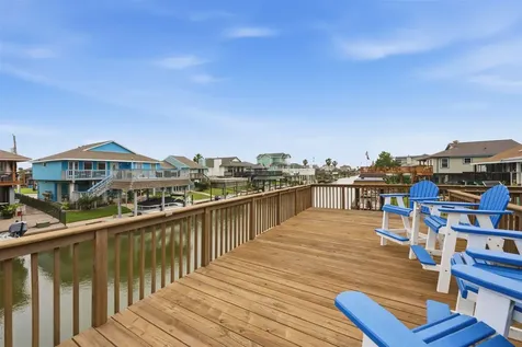 2 S Sandpiper Street La Marque TX 77568