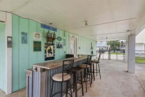 2 S Sandpiper Street La Marque TX 77568