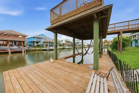 2 S Sandpiper Street La Marque TX 77568