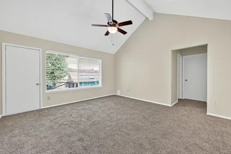 813 Lakeview Drive Sugar Land TX 77498