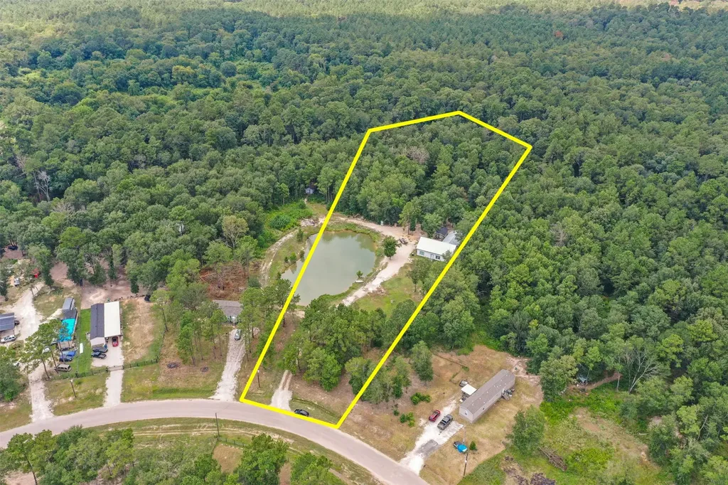 384 County Road 3295 Cleveland TX 77327