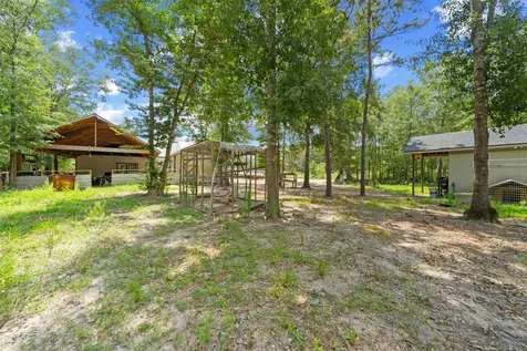 384 County Road 3295 Cleveland TX 77327
