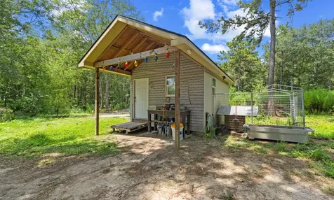 384 County Road 3295 Cleveland TX 77327
