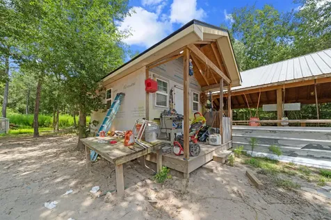 384 County Road 3295 Cleveland TX 77327