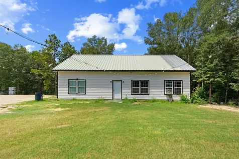 384 County Road 3295 Cleveland TX 77327