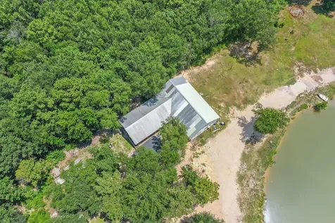 384 County Road 3295 Cleveland TX 77327
