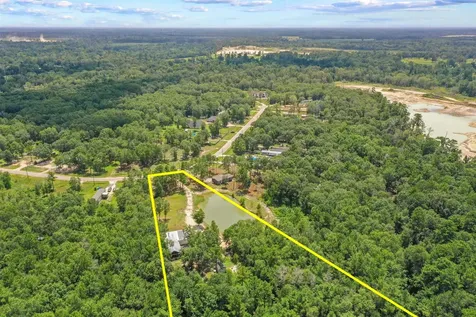 384 County Road 3295 Cleveland TX 77327