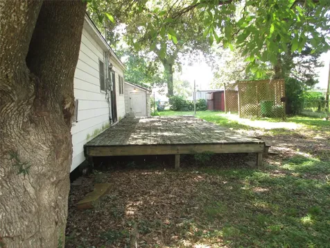 606 E Humble Street Baytown TX 77520