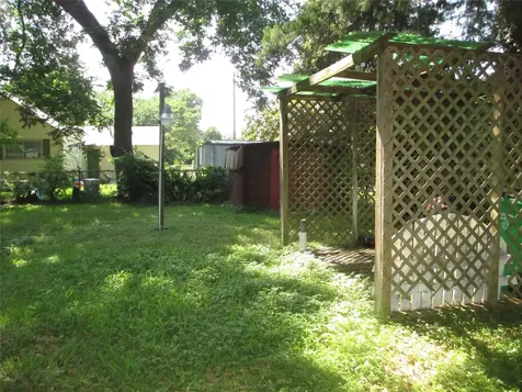 606 E Humble Street Baytown TX 77520