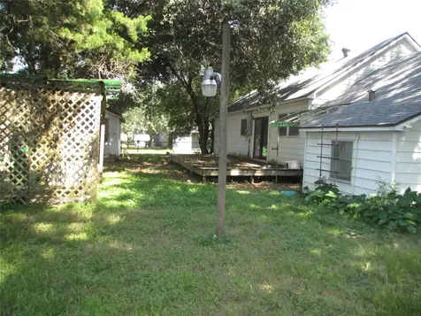 606 E Humble Street Baytown TX 77520