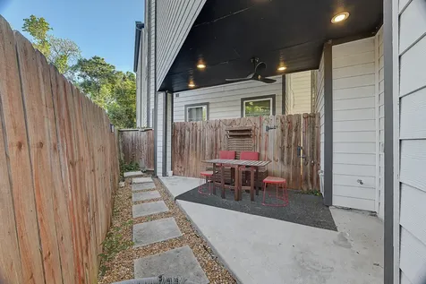 1226 W 26th Street Houston TX 77008