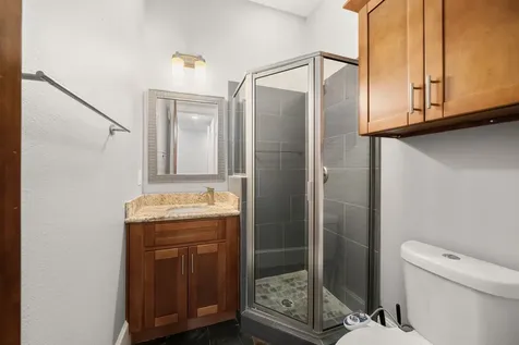 2022 Sabine Street Houston TX 77007