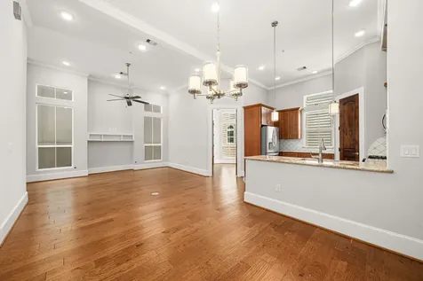 2022 Sabine Street Houston TX 77007