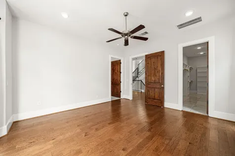 2022 Sabine Street Houston TX 77007