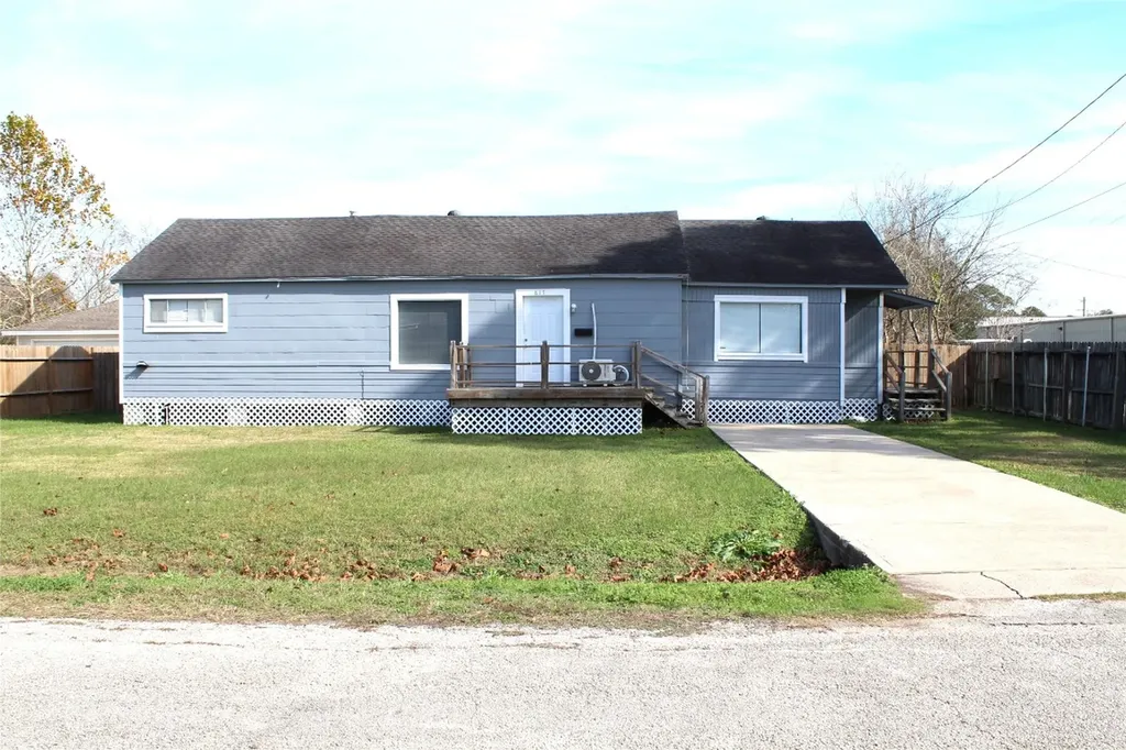 817 Hudler Street La Marque TX 77568