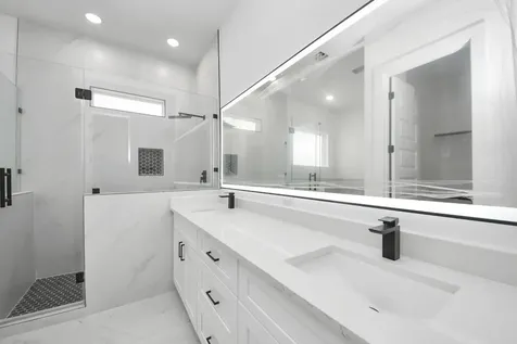 8313 Venus Street Houston TX 77088