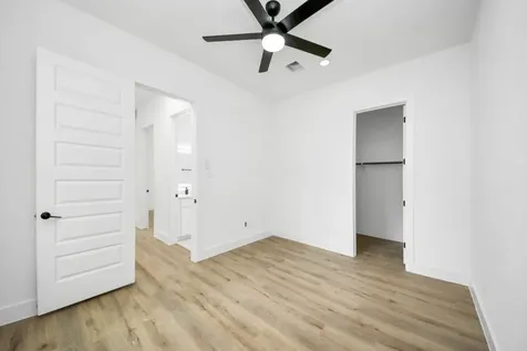 8313 Venus Street Houston TX 77088