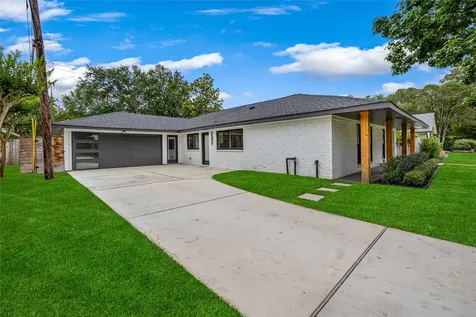 2506 Briarbrook Drive Houston TX 77042