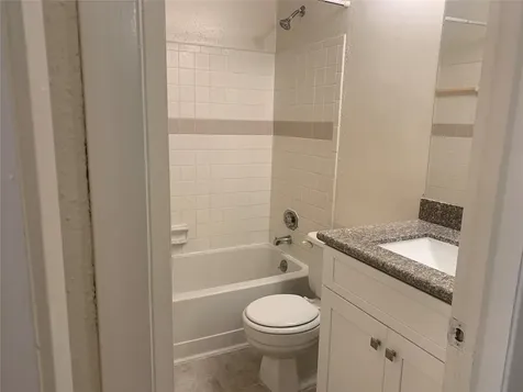 2710 Grants Lake Boulevard C11 Sugar Land TX 77479