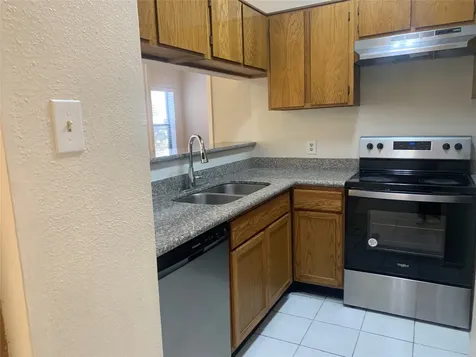 2710 Grants Lake Boulevard C11 Sugar Land TX 77479