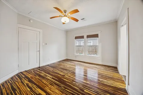 1124 Dunbar Street Houston TX 77009