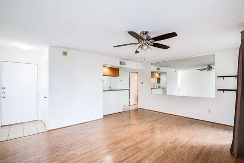 3919 Fairmont Parkway 177 Pasadena TX 77504