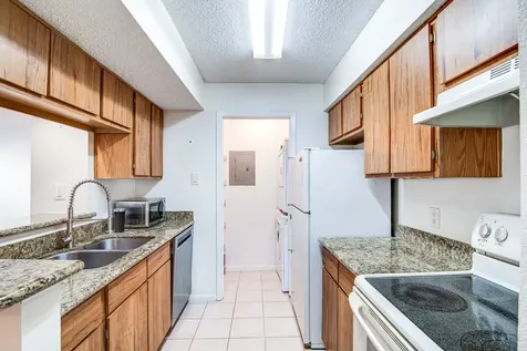 3919 Fairmont Parkway 177 Pasadena TX 77504