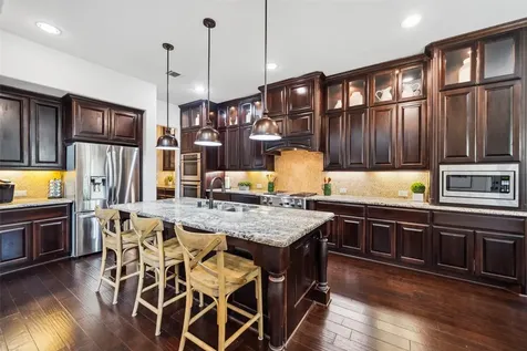 18 Star Iris Place Tomball TX 77375