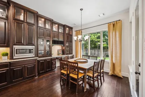 18 Star Iris Place Tomball TX 77375