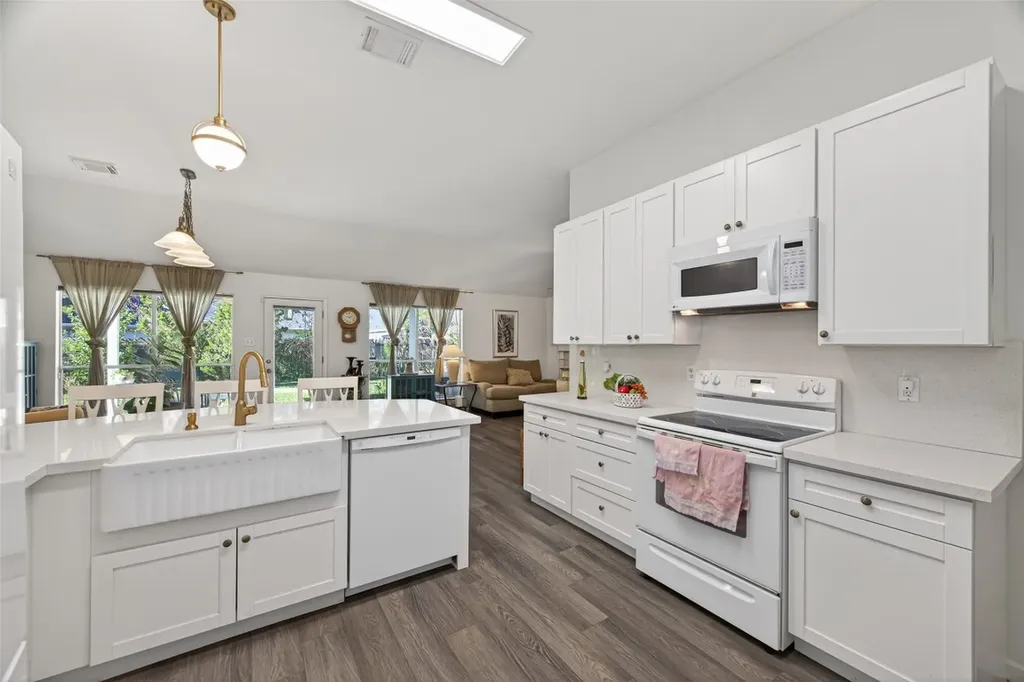 8207 Broken Timber Way Houston TX 77095
