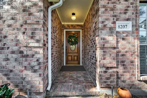 8207 Broken Timber Way Houston TX 77095