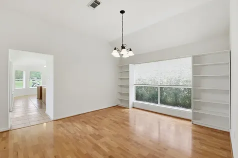 2739 S Peach Hollow Circle Pearland TX 77584